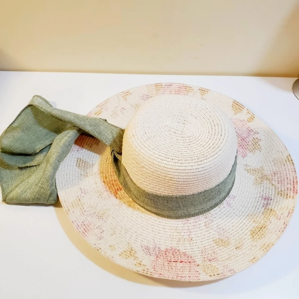 Diamond Dotz at Home  100% Paper hat